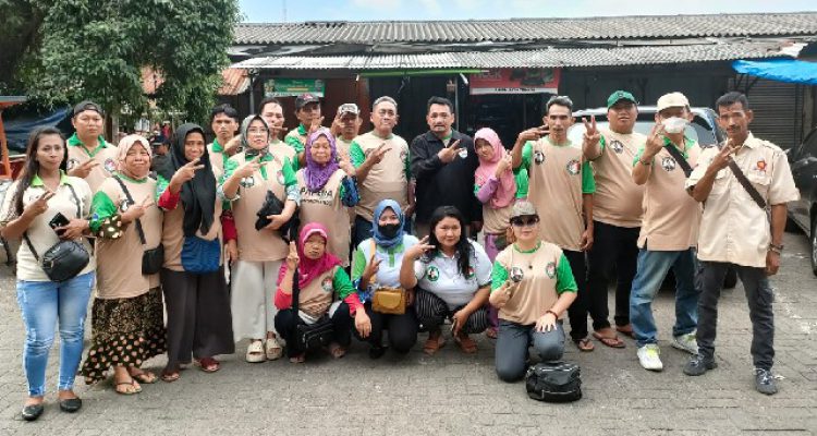 Pedagang Pasar Inpres Jelambar Polri Jakarta Barat Siap Dukung Prabowo Presiden 2024 Detik Merdeka SxxHz25zkq