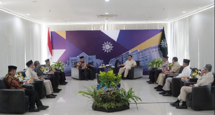 Prabowo Bertemu Ketum Pp Muhammadiyah Bahas Isu Isu Kebangsaan Hingga Kerja Sama Pertahanan Detik Merdeka HMAA2cwRWi