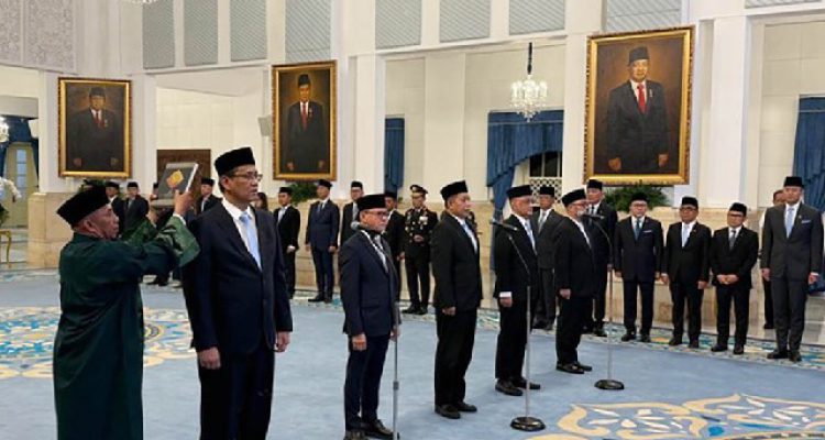 Presiden Prabowo Lantik 4 Menteri Baru Dan 1 Wakil Menteri Detik Merdeka 2rTWZ5aKup