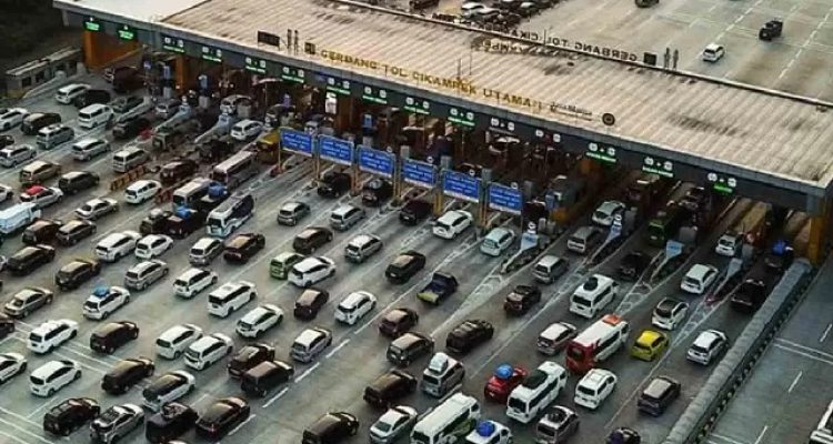 Arus Mudik Lebaran 2026 Mulai Terasa Kendaraan Di Tol Menuju Bandung Meningkat Detik Merdeka 7vYzMftENl