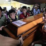 Kecelakaan maut antara Kereta Api Argo Bromo Anggrek dan KRL di Stasiun Bekasi Timur menewaskan 15 orang. (Foto: CNN Indonesia)