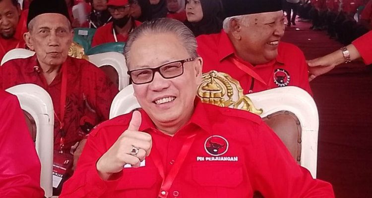 Caleg PDIP Jateng Ketua DPD PDI Perjuangan Kabupaten Kendal, Dolfie Othniel Frederic Palit