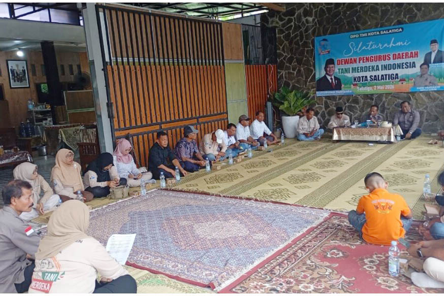Pengurus Tani Merdeka Indonesia Salatiga silaturahmi dengan petani