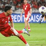 Marselino Ferdinan melepaskan sundulan saat membela Timnas Indonesia.(Foto: Antara).