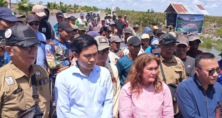 Tim advokasi LBH Tani Nusantara mendampingi ratusan petani di Desa Girirang dan Desa Timbul Jaya, Kecamatan Muara Sugihan, Kabupaten Banyuasin, yang sedang sengketa lahan dengan PT Ciptamas Bumi Subur (CBS).