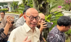 Chatib Basri dipanggil Presiden Prabowo Subianto ke Istana Kepresidenan Chatib Basri dipanggil Presiden Prabowo Subianto ke Istana Kepresidenan