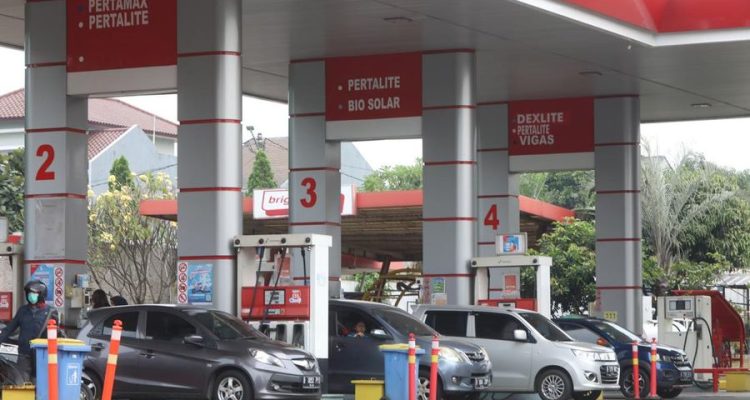 SPBU Pertamina. Harga Pertamax naik.
