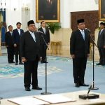 Nanik S Deyang (paling kiri) saat pelantikan sebagai Kepala BGN. (Dok. Tangkapan Layar).