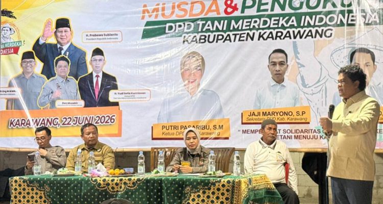Pelantik DPD Tani Merdeka Karawang Ketua Umum DPN Tani Merdeka Indonesia Don Muzakir