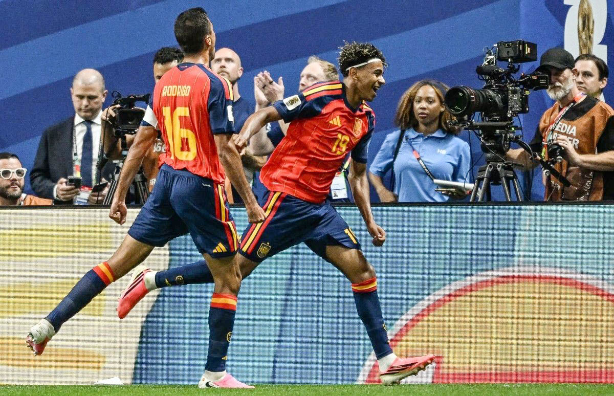 Lamine Yamal merayakan gol pembuka dalam pertandingan sepak bola Grup H Piala Dunia 2026 antara Spanyol vs Arab Saudi di Stadion Atlanta di Atlanta pada 21 Juni 2026. (Foto: AFP)