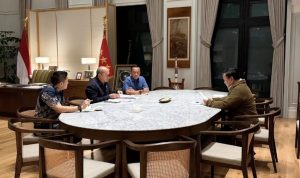 Presiden Prabowo Subianto menerima Menteri Investasi dan Hilirisasi/Kepala Danantara, Rosan Roeslani di kediaman pribadinya di Kertanegara, Jakarta. Minggu (21/6/2026).