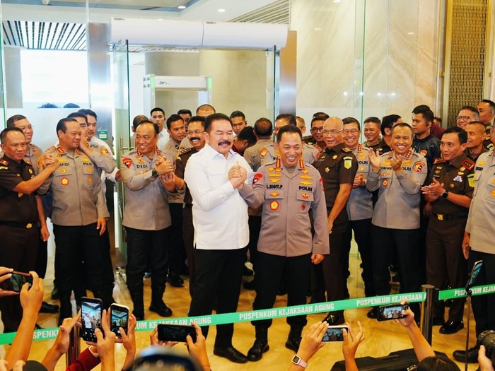 Pertemuan antara Kapolri dan Jaksa Agung di Kantor Kejagung (dok. Istimewa).