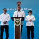 Kepala Badan Gizi Nasional (BGN) Sudaryono dalam konferensi pers, di Kantor BGN.