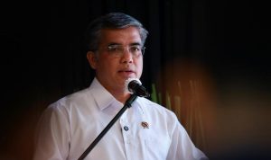 Menaker Yassierli dalam acara Kemnaker dan BNSP Fasilitasi 15 Skema Sertifikasi Kompetensi untuk Lulusan MagangHub