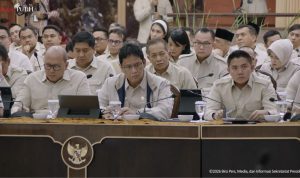 Menteri Keuangan (Menkeu), Purbaya Yudhi Sadewa saat mengikuti Taklimat