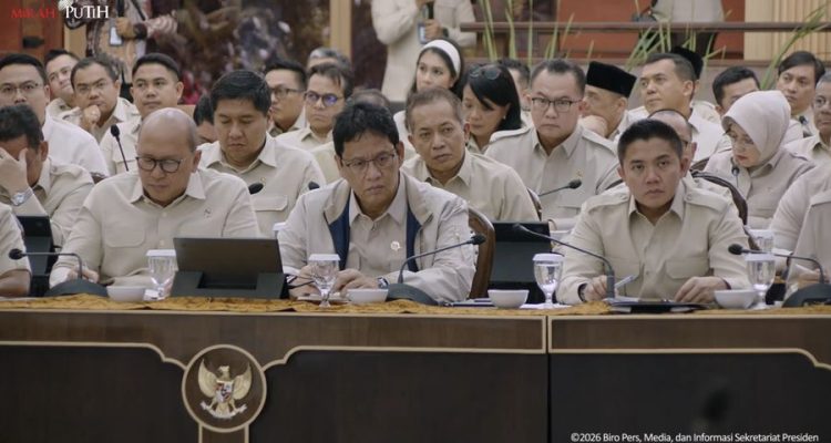 Menteri Keuangan (Menkeu), Purbaya Yudhi Sadewa saat mengikuti Taklimat