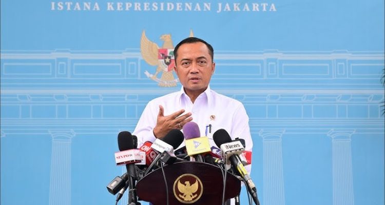 Menteri Sekretaris Negara Prasetyo Hadi di Istana Merdeka