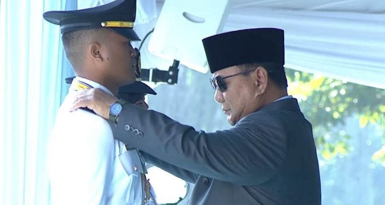Presiden Prabowo Presiden Prabowo Subianto melantik lulusan terbaik IPDN menjadi Pamong Praja Muda di Jatinangor, Jawa Barat, pada Rabu, 29 Juli 2026.