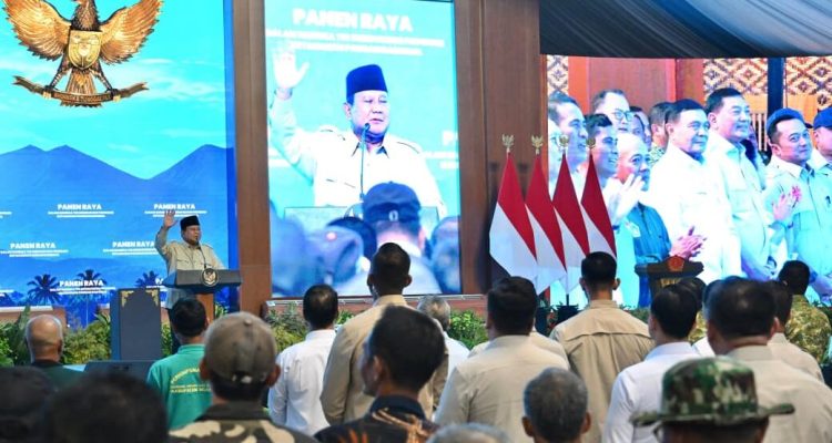 Menteri dan Kepala Badan Jatuh Sakit