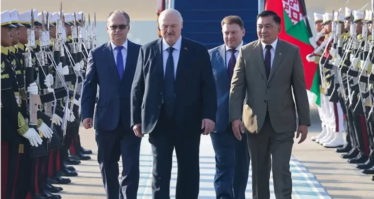 Presiden Republik Belarus, Alexander Lukashenko, tiba di Indonesia. Foto: Instagram/ Sjafrie Sjamsoeddin