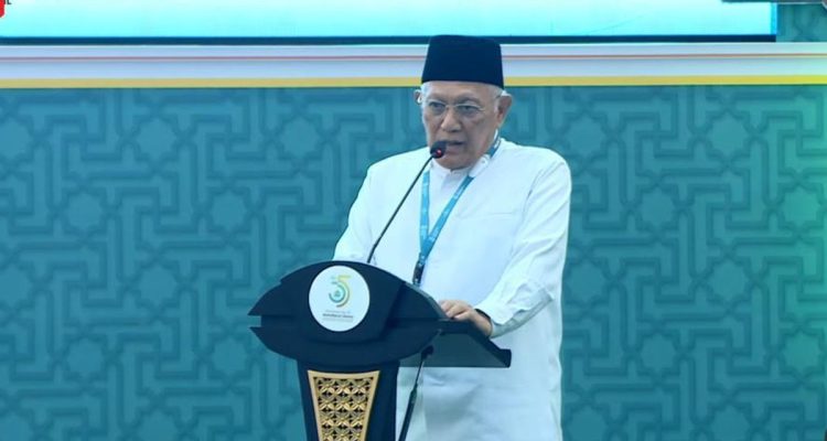 Ketua Umum Pengurus Besar Nahdlatul Ulama (PBNU) 2026-2031 KH Abdul Hakim Mahfudz (Gus Kikin) mengaku ada banyak unsur angka delapan dalam dirinya, mulai dari tanggal lahir hingga umur. Foto/Tangkapan layar