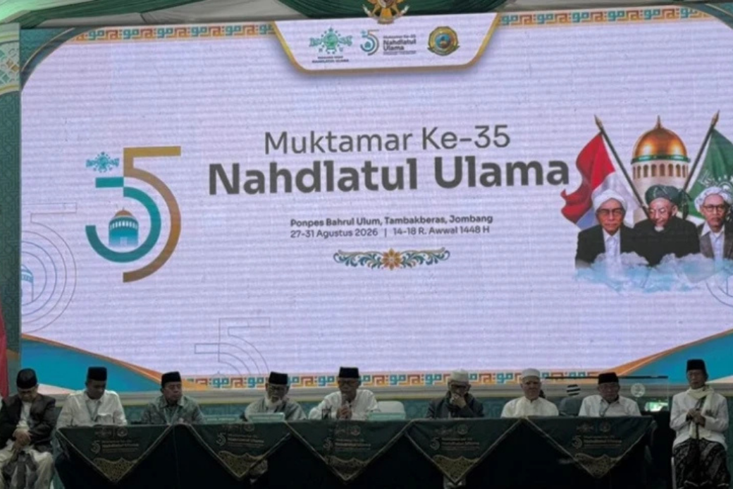 Pembacaan berita acara penetapan KH Abdul Hakim Mahfudz (Gus Kikin) sebagai Ketua Umum PBNU 2026-2031 oleh anggota AHWA.