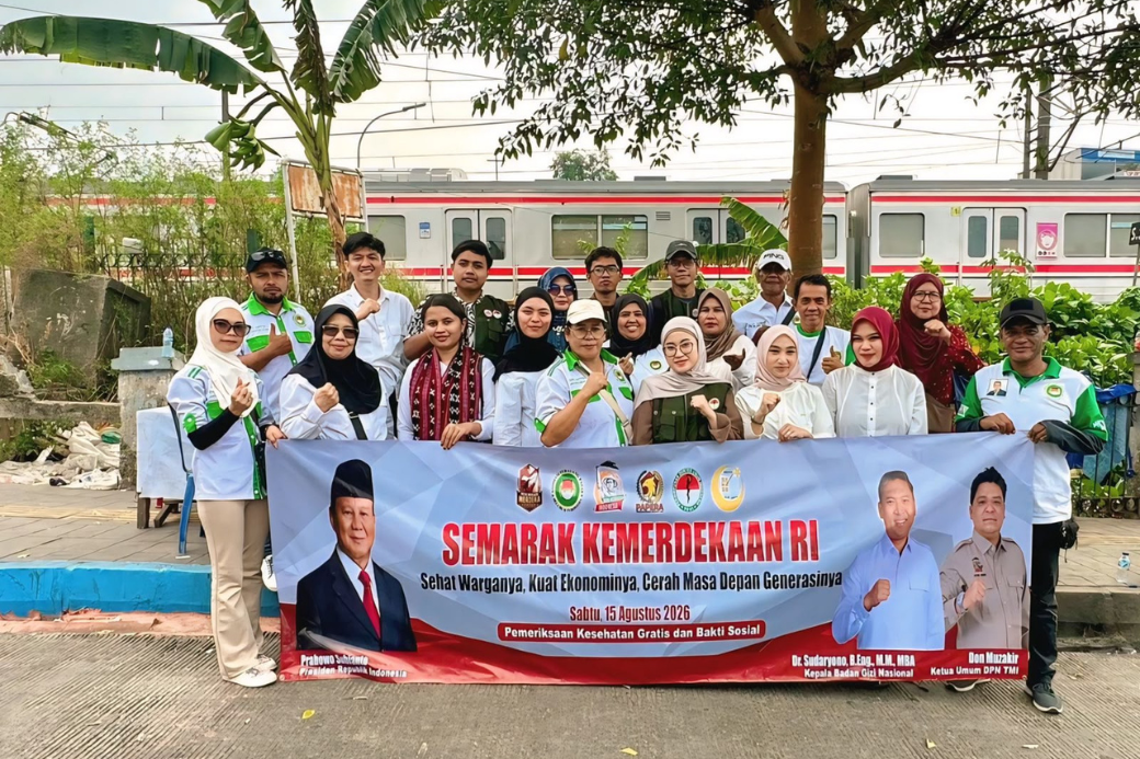 Kolaborasi Perempuan Merdeka Indonesia, Ikatan Mahasiswa Pascasarjana (IMPAS) Aceh–Jakarta Raya, Tani Merdeka Indonesia, Pedagang Pejuang Indonesia Raya (PAPERA), Asosiasi Pedagang Pasar Seluruh Indonesia (APPSI), serta tim medis dari PDUI menggelar bakti sosial di Tanjung Barat, Jakarta Selatan.
