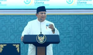 Presiden RI Prabowo Subianto menerima Kartu Tanda Anggota NU (Kartanu) yang berlaku seumur hidup.