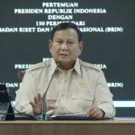 Presiden Prabowo._BRIN Presiden Prabowo Subianto memberikan arahan kepada 150 periset dari Badan Riset dan Inovasi Nasional (BRIN), di Istana, Jakarta, Kamis (6/8/2026).