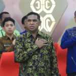 DPD RI Anggota DPD RI asal Papua, Pdt. David Harold Waromi