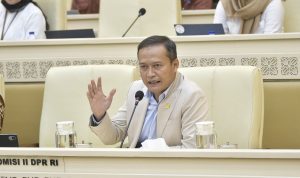Anggota Komisi II DPR RI dari Fraksi Partai Gerindra, Azis Subekti di Kompleks Parlemen, Jakarta.