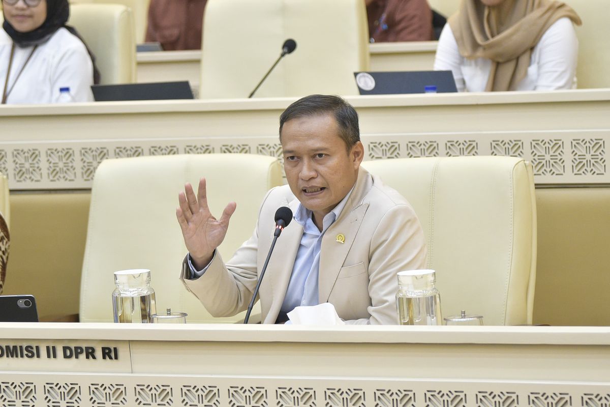 Anggota Komisi II DPR RI dari Fraksi Partai Gerindra, Azis Subekti di Kompleks Parlemen, Jakarta.