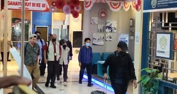KPK usai geledah Kementerian ATR/BPN terkait suap urus HGB (Dok. Istimewa)