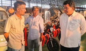 Don Muzakir Ketua Umum DPN Tani Merdeka Indonesia berkunjung ke PT Yifang Eco Vehicle di Tangerang.