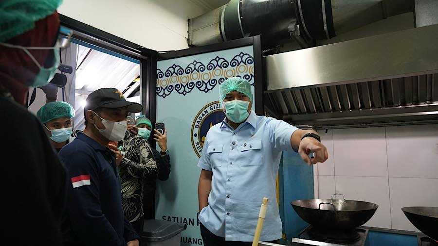 Kepala BGN, Sudaryono melakukan sidak ke beberapa SPPG