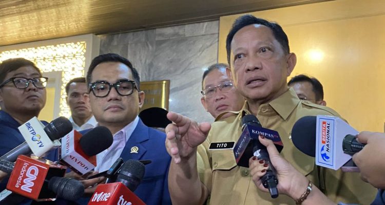 Mendagri Muhammad Tito Karnavian Menteri Dalam Negeri.