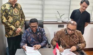 Anggota DPR RI Pdt David Harold Waromi menandatangani MoU dengan Universal Prognostics untuk memperluas akses skrining dini kanker payudara