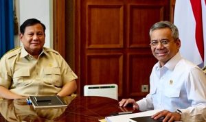 Presiden RI Prabowo Subianto bertemu Menkeu Suahasil Nazara di Istana Merdeka, Jakarta Pusat, Selasa (22/9/2026).