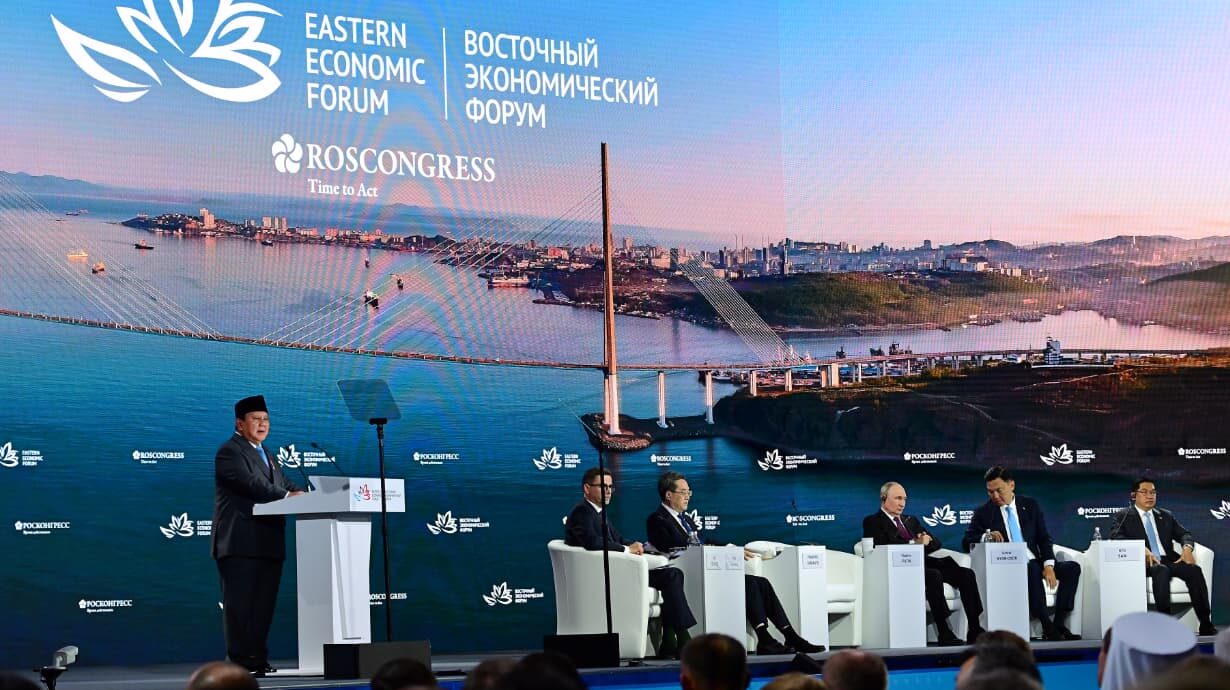 Presiden Republik Indonesia, Prabowo Subianto, menyampaikan pidato pada Eastern Economic Forum (EEF) ke-11 di Far Eastern Federal University (FEFU), Vladivostok, Federasi Rusia, pada Kamis, 3 September 2026. (Foto: BPMI Setpres/Muchlis Jr)