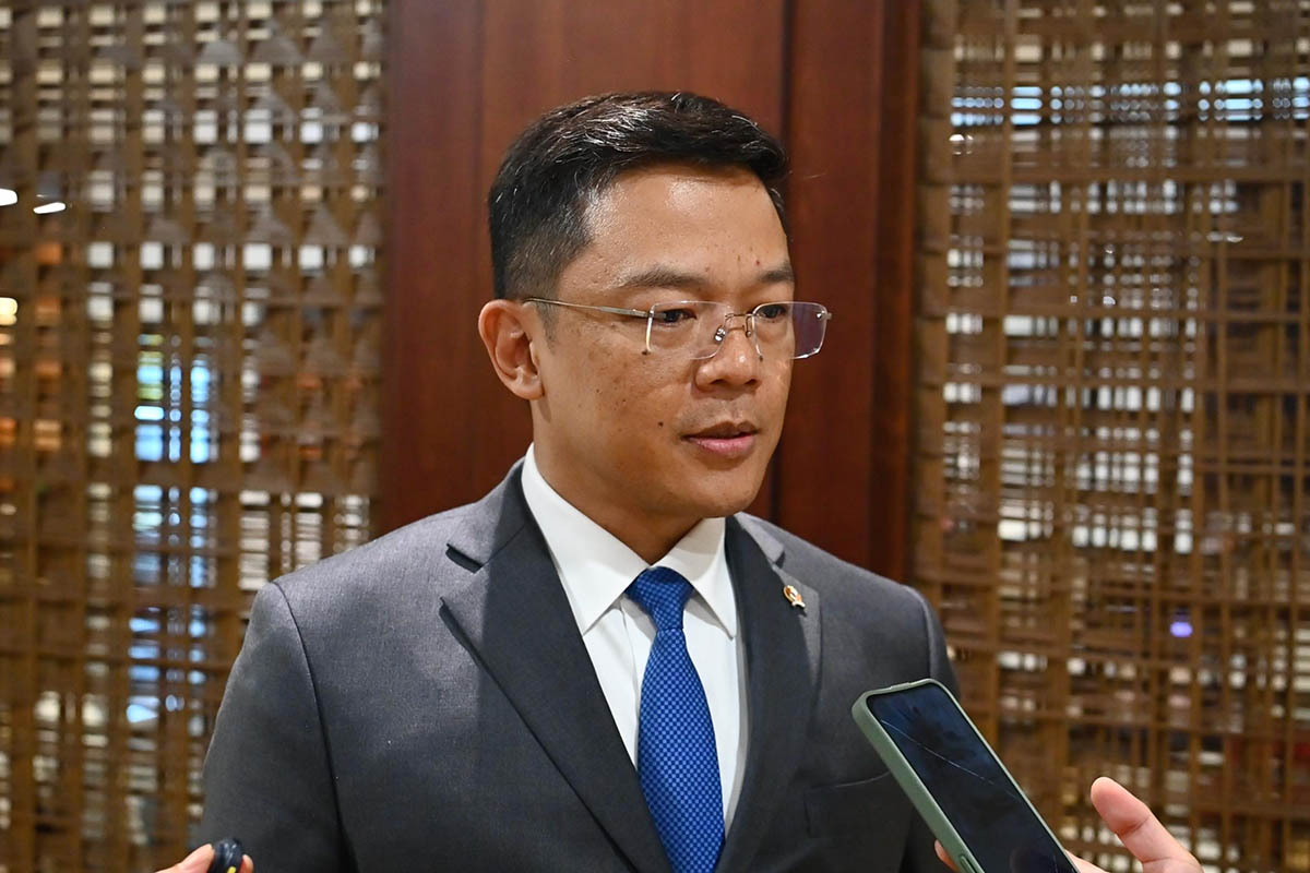 Menteri Luar Negeri Sugiono