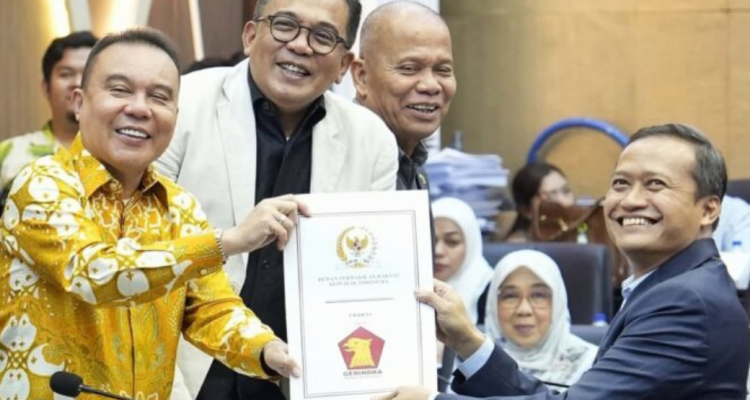 Wakil Ketua DPR RI Sufmi Dasco Ahmad saat memimpin Rapat Pleno Panja bersama pimpinan Baleg DPR RI, anggota Panja, serta perwakilan pemerintah membahas RUU tentang Pengaturan Reforma Agraria. Foto: Istimewa