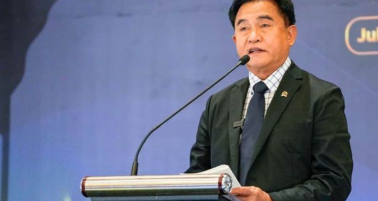 Yusril Ihza Mahendra Menteri Koordinator Bidang Hukum, HAM, Imigrasi, dan Pemasyarakatan.