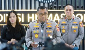 Kepala Divisi Humas Polri Irjen Pol. Johnny Eddizon Isir