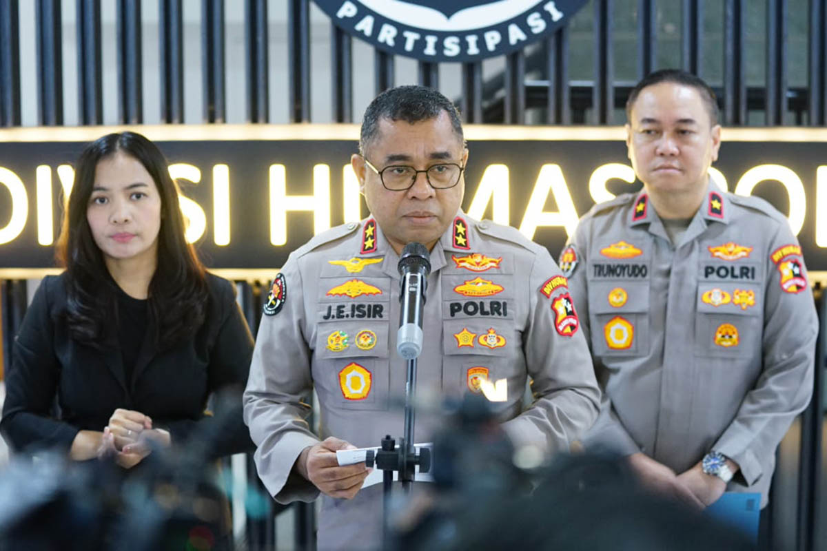 Kepala Divisi Humas Polri Irjen Pol. Johnny Eddizon Isir