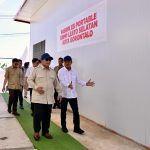 Presiden Prabowo Subianto bersama Sakti Wahyu Trenggono Menteri Kelautan dan Perikanan.